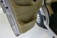 福田商务车 图雅诺S 161马力 封闭厢式货车(商旅版长轴中顶)