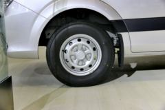 福田商务车 图雅诺S 161马力 封闭厢式货车(商旅版长轴中顶)