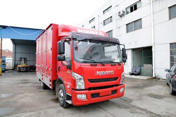 跃进 超越C300-33 125马力 4X2 4.1米单排厢式轻卡(索菲姆)(NJ5041XXYZFDCNZ)