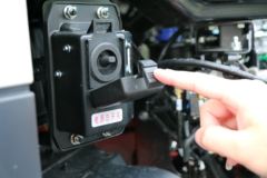 广汽日野 700系列重卡 420马力 6X4牵引车(危险品)(YC4250SS2PK4)