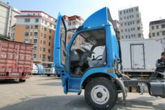 东风 凯普特E280 116马力 单排轻卡底盘(DFA1041SJ39D6)