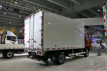 ���� ����TX 103���� 3.655�׵�����ʽ�Ῠ(CNG/����)(BJ5031XXY-CB)ͼƬ