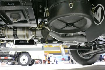 ���� ����TX 103���� 3.655�׵�����ʽ�Ῠ(CNG/����)(BJ5031XXY-CB)ͼƬ