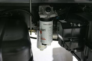 ���� ����TX 103���� 3.655�׵�����ʽ�Ῠ(CNG/����)(BJ5031XXY-CB)ͼƬ