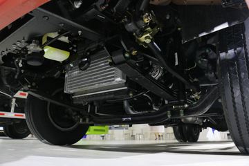 ���� ����TX 103���� 3.655�׵�����ʽ�Ῠ(CNG/����)(BJ5031XXY-CB)ͼƬ