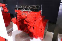 福田康明斯ISF3.8s4R168 168马力 3.8L 国四 柴油发动机