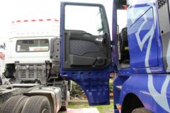 中国重汽 汕德卡SITRAK C7H重卡 440马力 6X4牵引车(ZZ4256V324HD1B)(远成蓝) 中国重汽 汕德卡SITRAK C7H重卡 440马力 6X4牵引车(ZZ4256V324HD1B)(远成蓝)