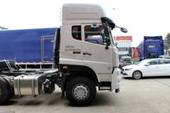 中国重汽 斯太尔D7B重卡 380马力 6X4 危化品牵引车(ZZ4253N3241D1NW)