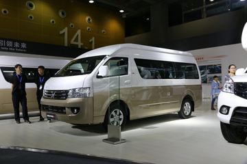 福田商务车 风景G9 加长轴商旅版 131马力 商务车