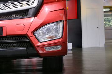 ���� ŷ��EST 6ϵ�ؿ� �������� 430���� 6X4ǣ����ͼƬ