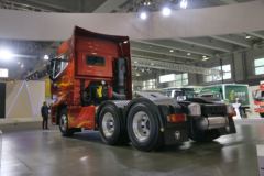 福田 欧曼EST 6系重卡 超级卡车 430马力 6X4牵引车