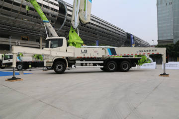 雷萨&nbsp;泵车外观                                                图片