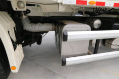 福田 雷萨 380马力 6X4 47米混凝土泵车