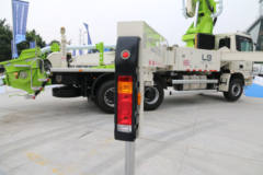 福田 雷萨 380马力 6X4 47米混凝土泵车