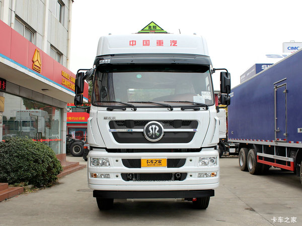 中国重汽 斯太尔D7B重卡 340马力 6X4 危险品牵引车(高顶)(ZZ4253N324GE1W)
