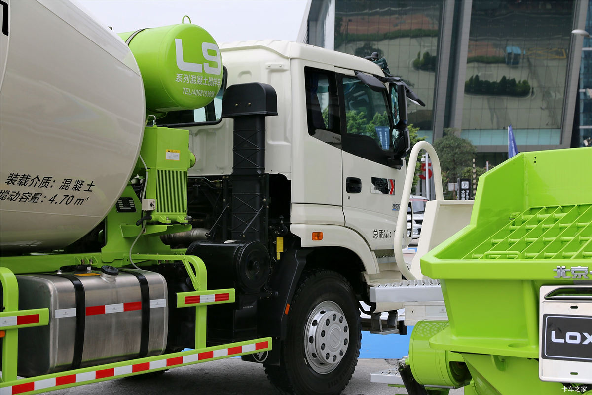 【图】福田 雷萨L9 350马力 6X4 4.49方搅拌车_实拍图片_359228_卡车之家
