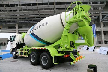 雷萨&nbsp;混凝土搅拌车外观                                                图片