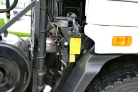 雷萨&nbsp;混凝土搅拌车底盘                                                图片