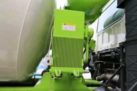 雷萨&nbsp;混凝土搅拌车上装                                                图片