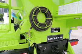 雷萨&nbsp;混凝土搅拌车上装                                                图片