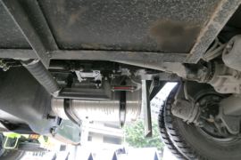 雷萨&nbsp;吊车底盘                                                图片