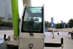 福田雷萨 25吨吊车