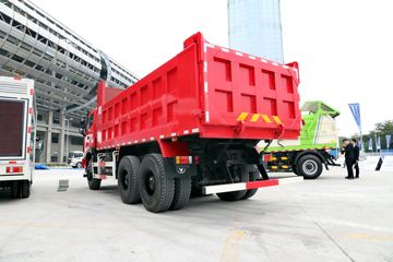 福田瑞沃重型RB 310马力 6X4 自卸车底盘(BJ3255DLPJB-6)外观图片