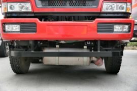 华菱底盘&nbsp;油罐车外观图片