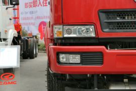 华菱底盘&nbsp;油罐车外观图片