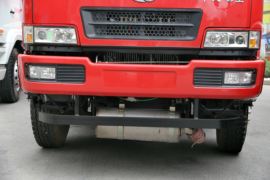 华菱底盘&nbsp;油罐车外观图片