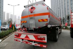 华菱 华菱之星 220马力 6X2 运油车(楚飞牌)(CLQ5253GYY4HN)