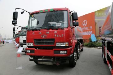 华菱 华菱之星 220马力 6X2 运油车(楚飞牌)(CLQ5253GYY4HN)