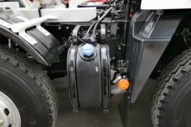 华菱M5&nbsp;混凝土搅拌车底盘                                                图片