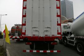 汉马H6&nbsp;冷藏车上装图片