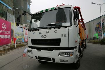 华菱重卡 430马力 8X4 混凝土泵车(AH5430THB0L4)