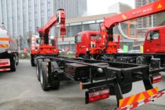 华菱重卡 270马力 6X4 随车吊(HN5251JSQ0L4)