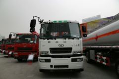 华菱重卡 270马力 6X4 随车吊(HN5251JSQ0L4)