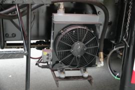 华菱M5&nbsp;随车吊底盘图片