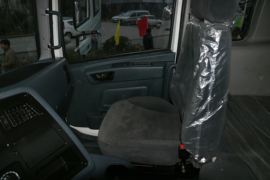 汉马H6&nbsp;冷藏车驾驶室图片