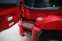 华菱 汉马H6 180马力 4X2 冷藏车(HN5160XLCH19E6M5) 华菱 汉马H6 180马力 4X2 冷藏车(HN5160XLCH19E6M5)