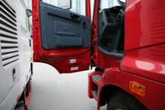 华菱 汉马H6 180马力 4X2 冷藏车(HN5160XLCH19E6M5) 华菱 汉马H6 180马力 4X2 冷藏车(HN5160XLCH19E6M5)