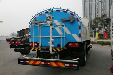 汉马H6&nbsp;清洗车外观图片