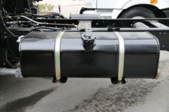 华菱 汉马中卡 180马力 4X2载货车底盘(HN1160E8M4J)