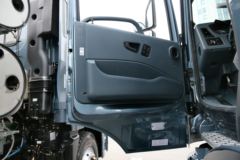 华菱 星凯马重卡 420马力 6X4牵引车(HN4250A37C3M4)