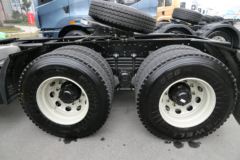 华菱 星凯马重卡 480马力 6X4牵引车(HN4250A46C4M5)