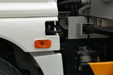 ���� ŷ��ETX 3ϵ 210���� 4X2 ������(BJ5162ZYSE5-H1)ͼƬ