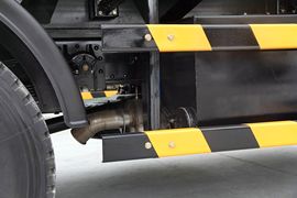 欧曼ETX&nbsp;垃圾运输车底盘图片