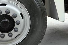 福田 欧曼ETX 3系 210马力 4X2 垃圾车(BJ5162ZYSE5-H1)