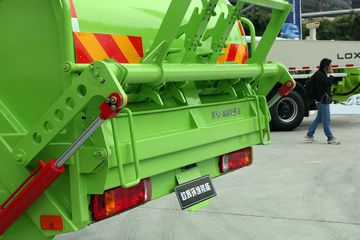 ���� ŷ��ETX 3ϵ 210���� 4X2 ������(BJ5162ZYSE5-H1)ͼƬ