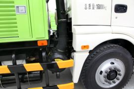 欧曼ETX&nbsp;清洗车底盘图片